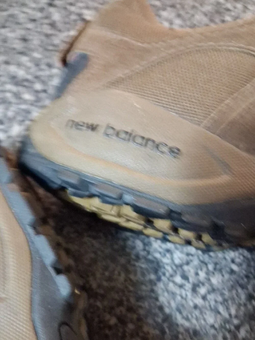 New Balance Men's Brown Suede And Canvas Trail Sneakers Size 10.5